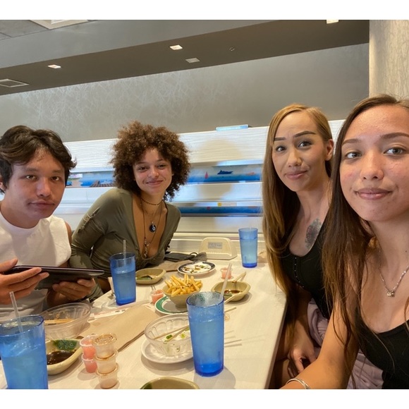 🏝️OHANA means family🌴🌺 Family is Forever 🌺 - Picture 14 of 17